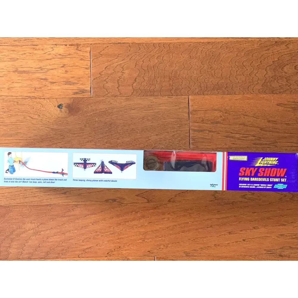 Johnny Lightning Sky Show Daredevil Stunt Set with Green Car